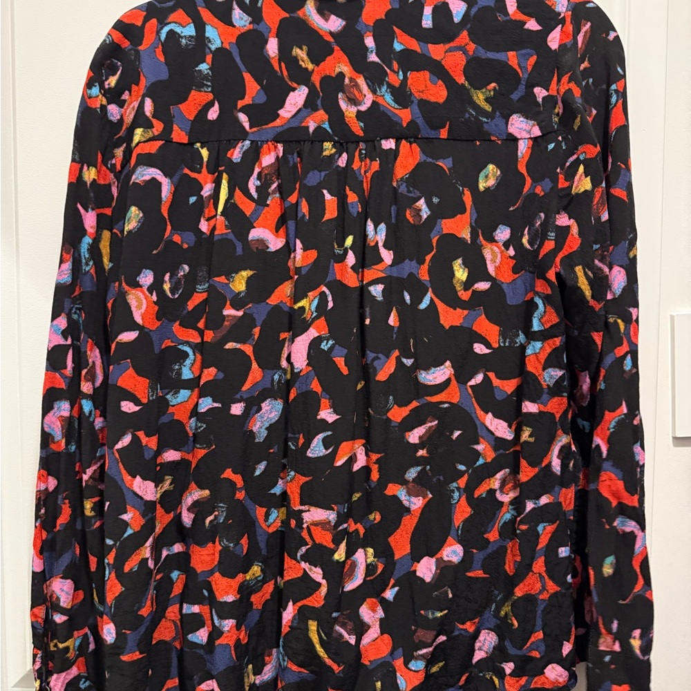 Colorful Abstract Blouse - Picture 3 of 3
